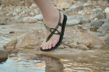 Load image into Gallery viewer, Custom Wokova Feather Sandal