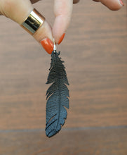 Load image into Gallery viewer, Feather Earring