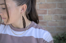 Load image into Gallery viewer, Feather Earring