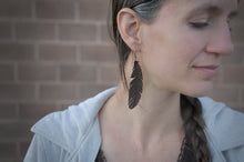 Load image into Gallery viewer, Feather Earring