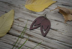 Single V Teardrop Earring