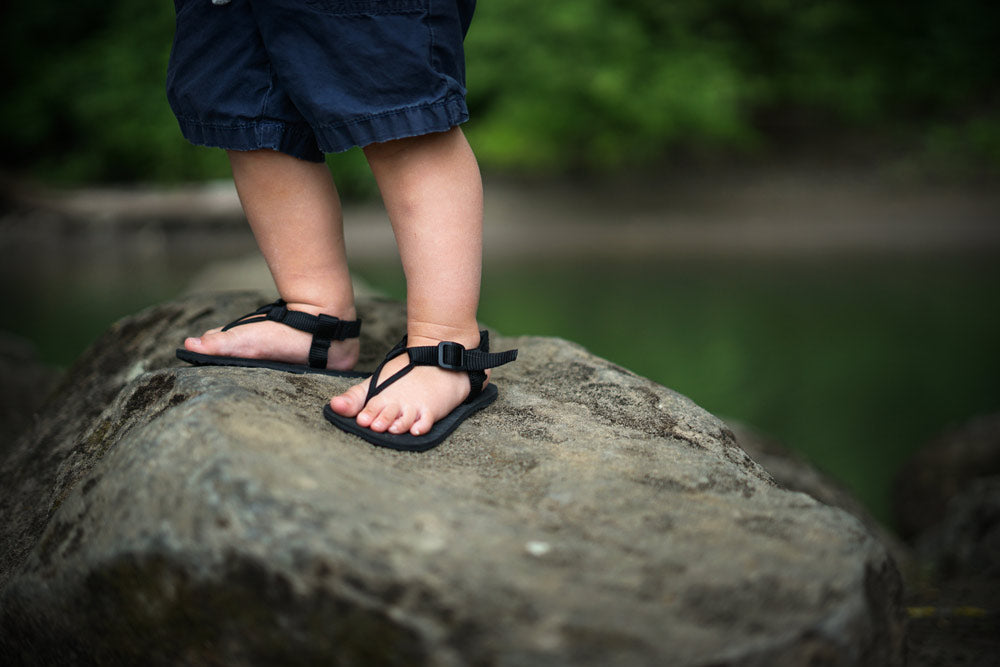 Kids minimalist sandals cheap